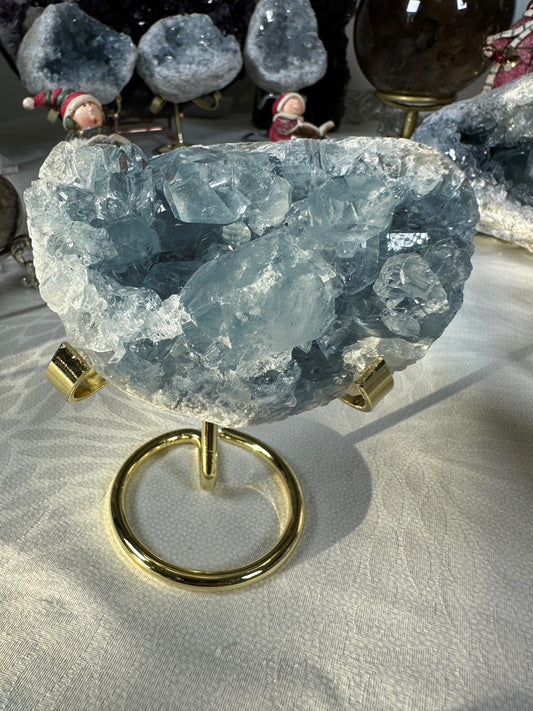 Celestite cluster