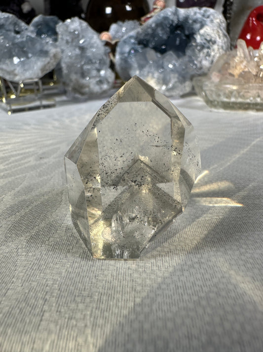 Grey lithium phantom quartz